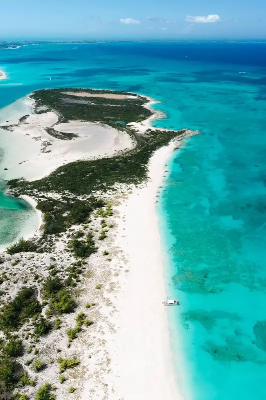 Insulele Turks si Caicos — HelloRoam eSIM coverage