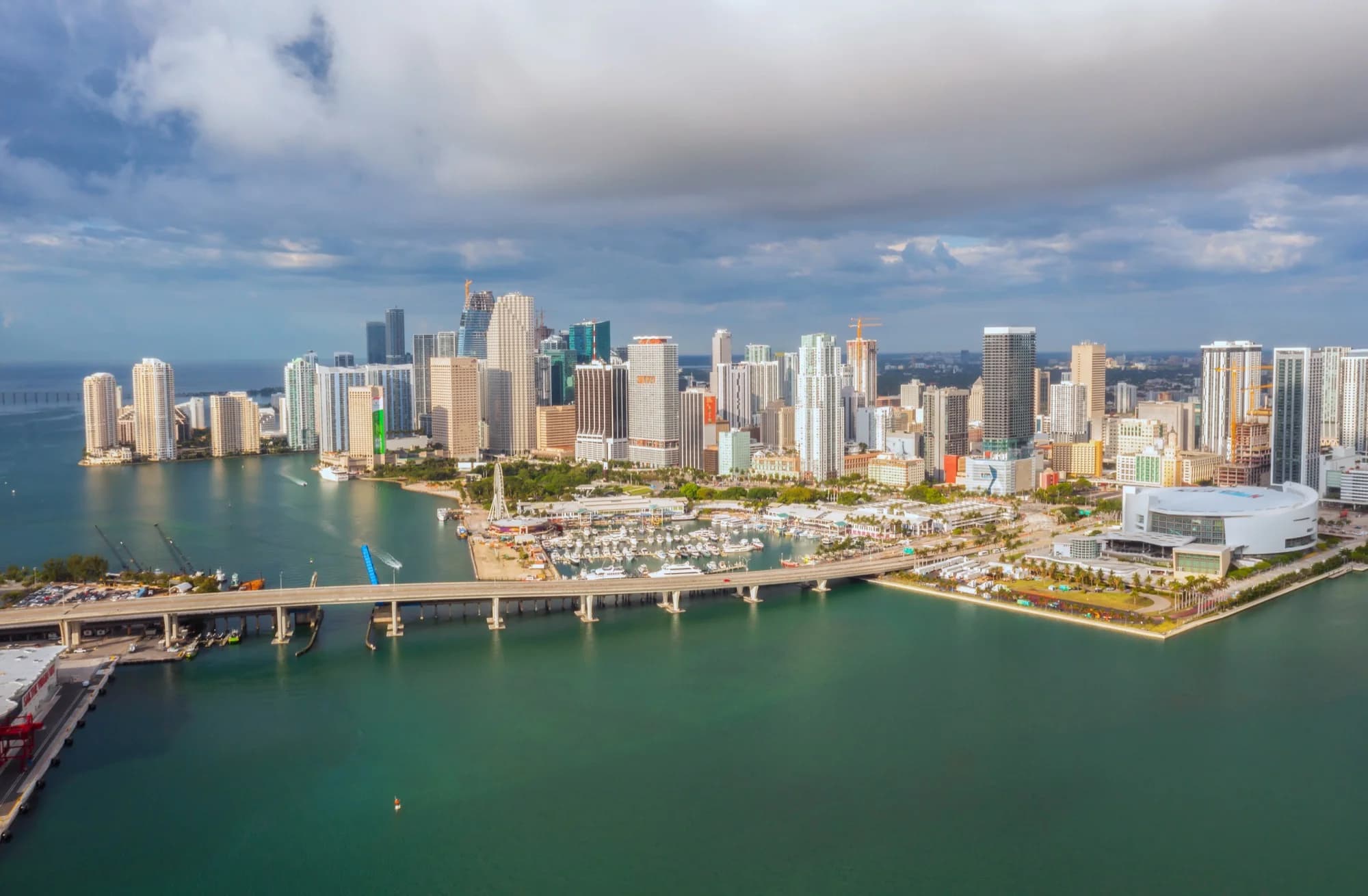 Miami USA z planem eSIM HelloRoam dla podróżnych