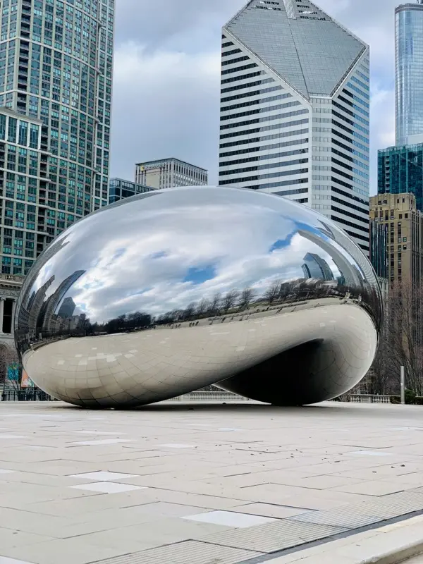 Cloud Gate in Chicago United States with HelloRoam eSIM data plan connectivity while traveling