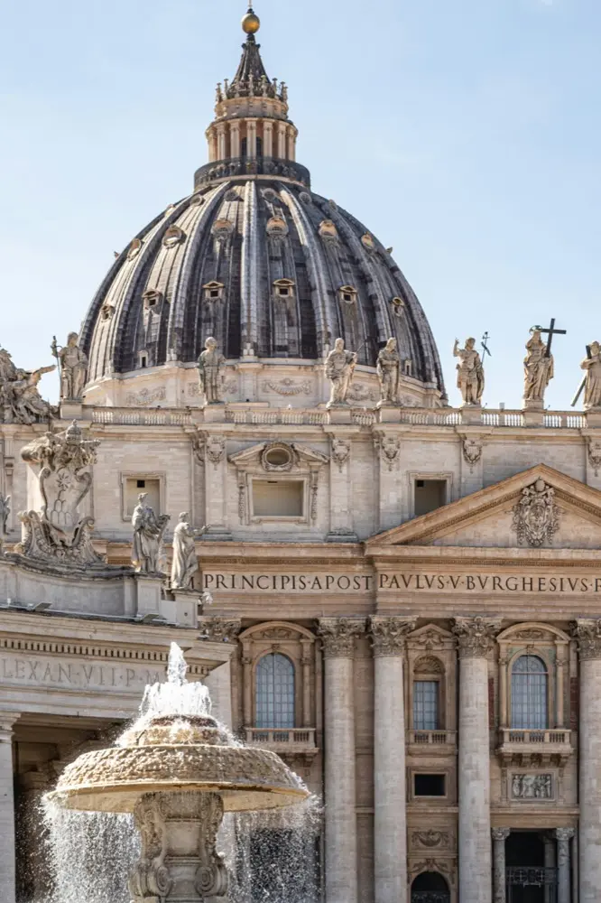 Plano eSIM Cidade do Vaticano com rede TIM 5G - dados para viagem internacional a partir de $2.39/dia - sem tarifas de roaming