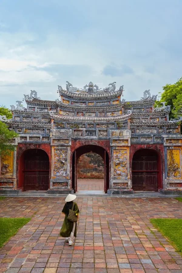 eSIM Huế Vietnam - kejserlig historisk by med dataplan fra HelloRoam til rejsende
