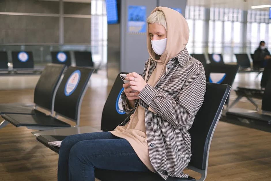 Pelancong Indonesia merasa lega setelah beralih dari biaya roaming yang mahal ke paket eSIM HelloRoam yang terjangkau