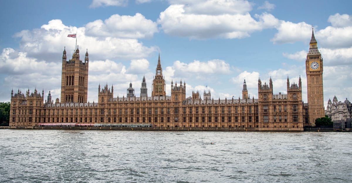 Travel Insurance for America: the Complete UK Guide for 2026 - article thumbnail