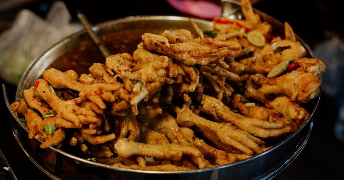 Foodie Thailand: Der kulinarische Ratgeber für deutsche Reisende 2026 - eSIM travel guide by HelloRoam