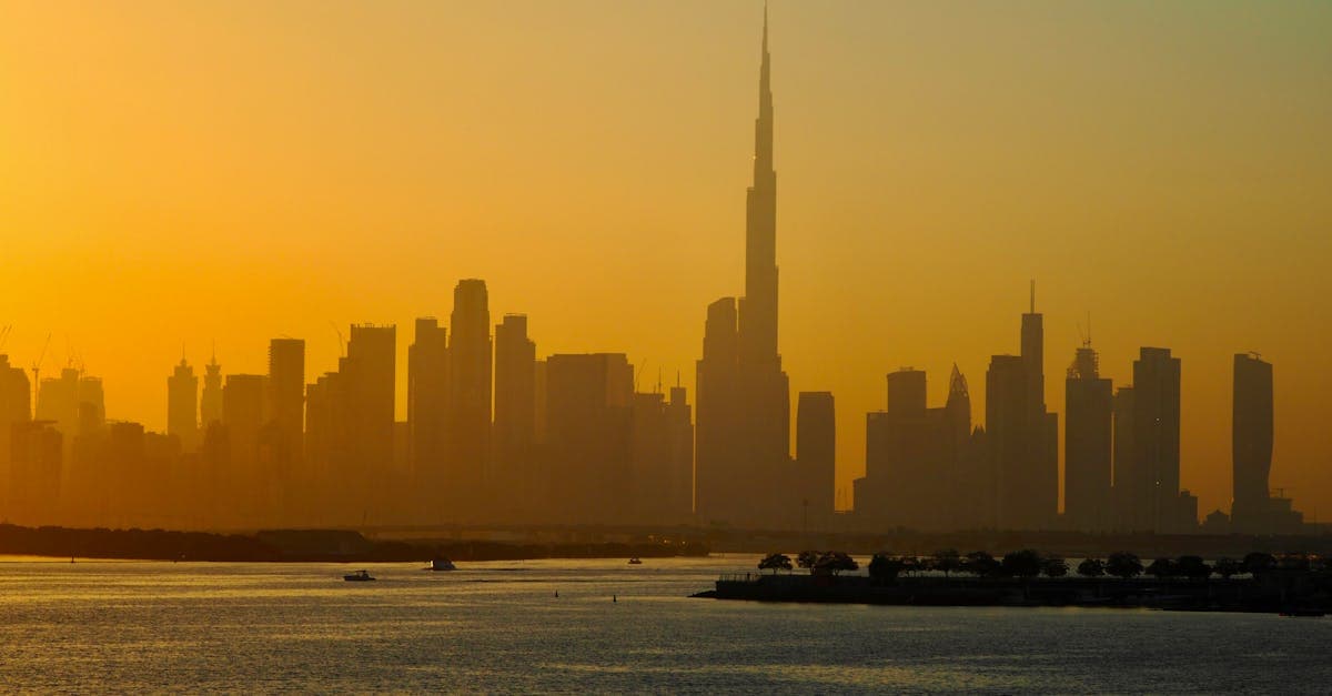 Burj Khalifa silhouetted at sunset during Ramadan 2026, shaping what late-March travellers experience in Dubai