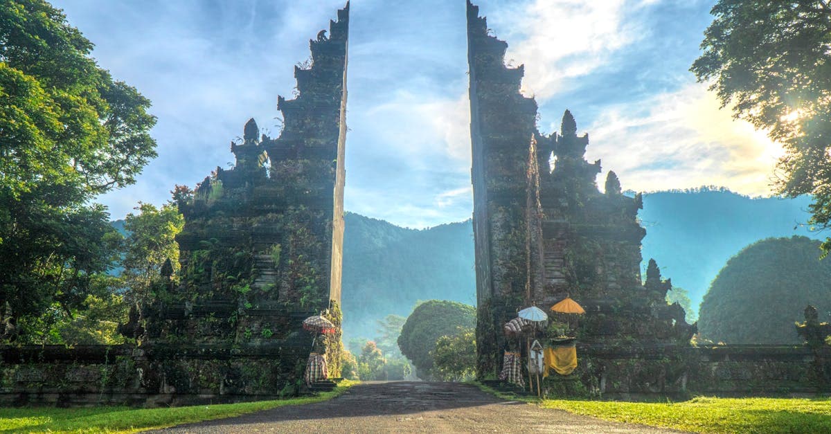 Handara Gate framed by misty green mountains, a must-visit among things to do in Bali