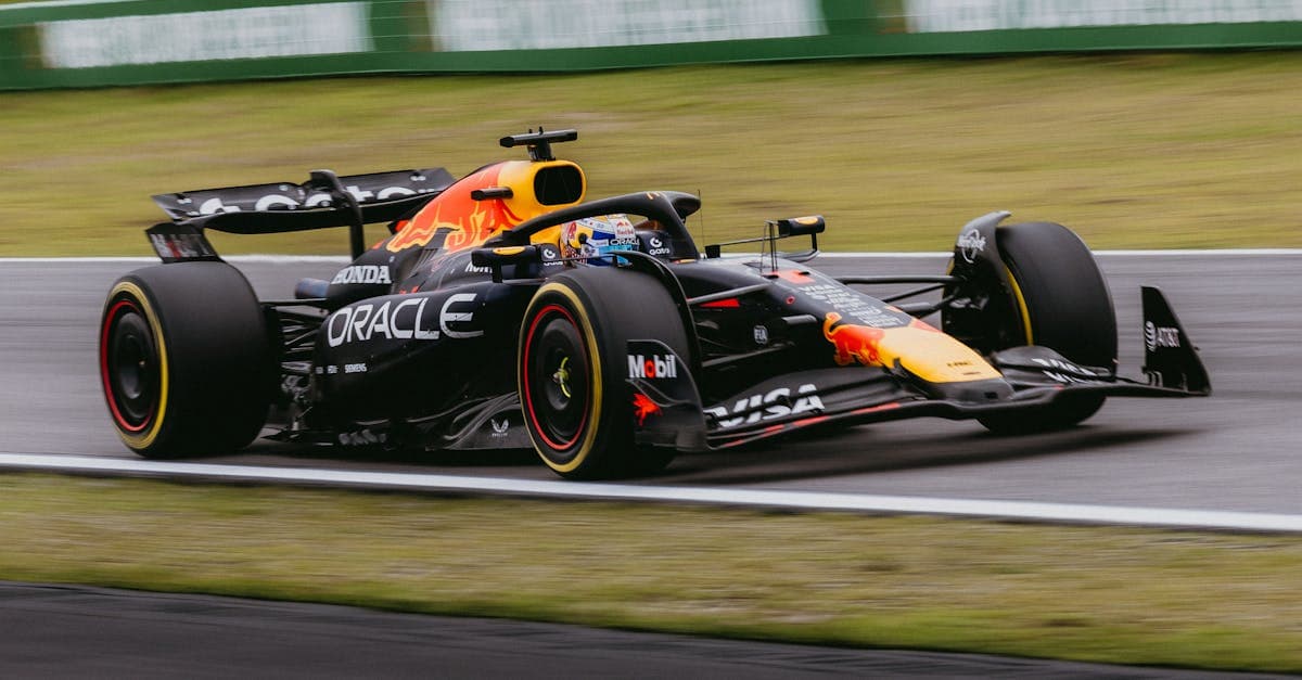 F1 2026: Guida Completa al Calendario, Regolamenti e Nuovi Team - eSIM travel guide by HelloRoam