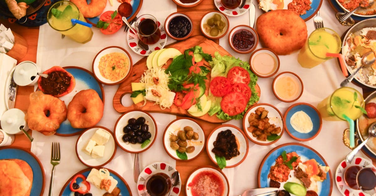 Asya Yemekleri Rehberi: Dünyanın En Zengin Mutfaklarını Keşfet (2026) - eSIM and international travel guide by HelloRoam