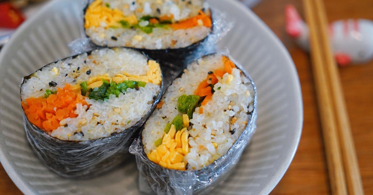 韓国の定番料理チキン、トッポッキ、サムギョプサルなど有名なグルメメニューの数々
