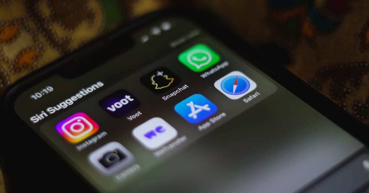 Siri Not Working? 12 Fixes That Actually Work in 2026 - eSIM travel guide by HelloRoam
