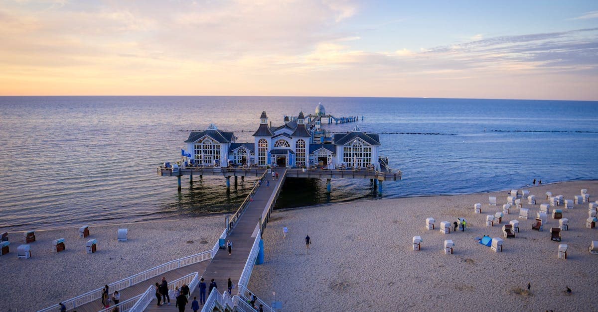 Günstige Reiseziele 2025: 12 Länder unter 45 Euro täglich mit echten Budgetzahlen - eSIM travel guide by HelloRoam