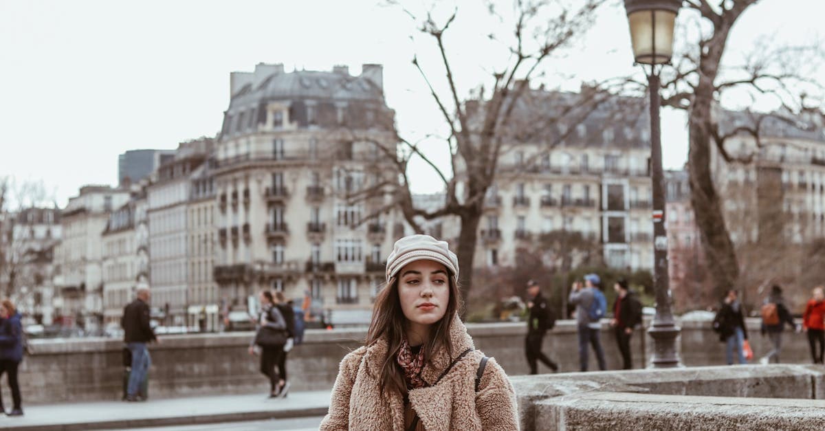 Voyager seul en 2026 : le guide complet pour se lancer et rester connecté