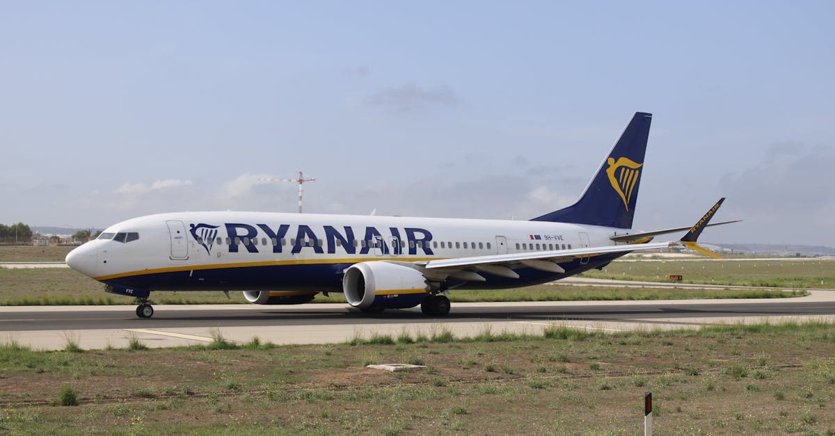 Alicante flygplats 2026: komplett guide för svenska resenärer - eSIM travel guide by HelloRoam