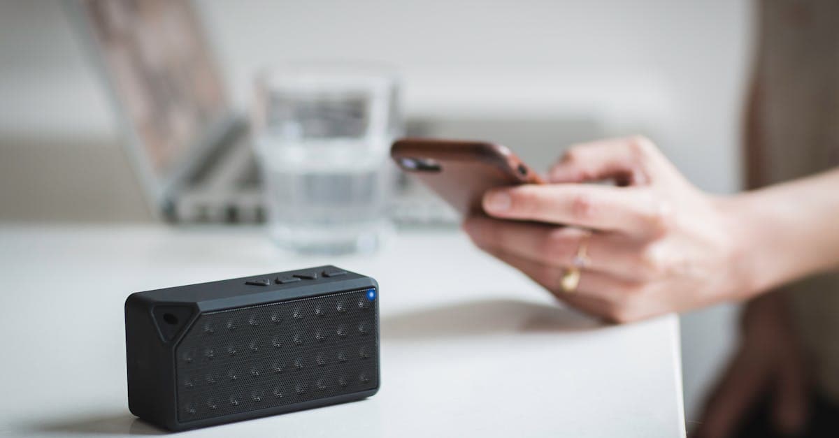Wifi portátil para viajar: qué es, cómo funciona y cuánto cuesta en 2026 - eSIM travel guide by HelloRoam