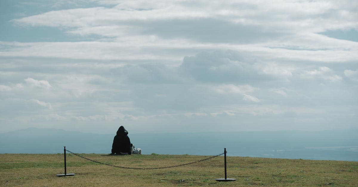 Peaceful solitude on a Japanese hilltop, ideal for reflecting on the best time to visit Japan