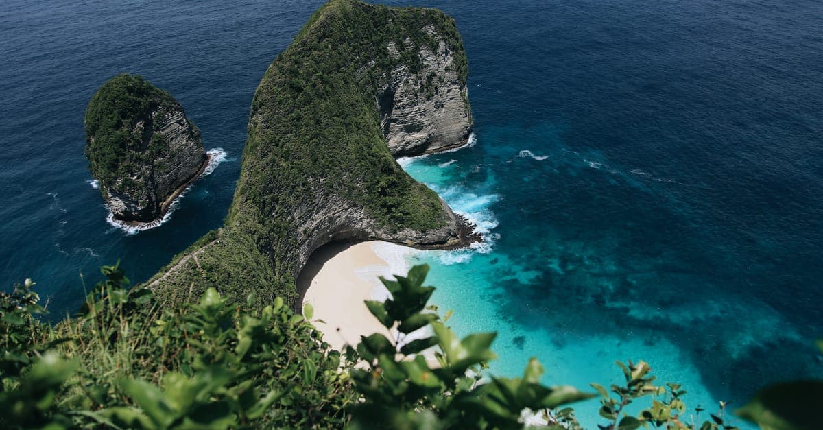 Bali Visa for Australians: Costs, Requirements and How to Apply in 2026 - eSIM travel guide by HelloRoam