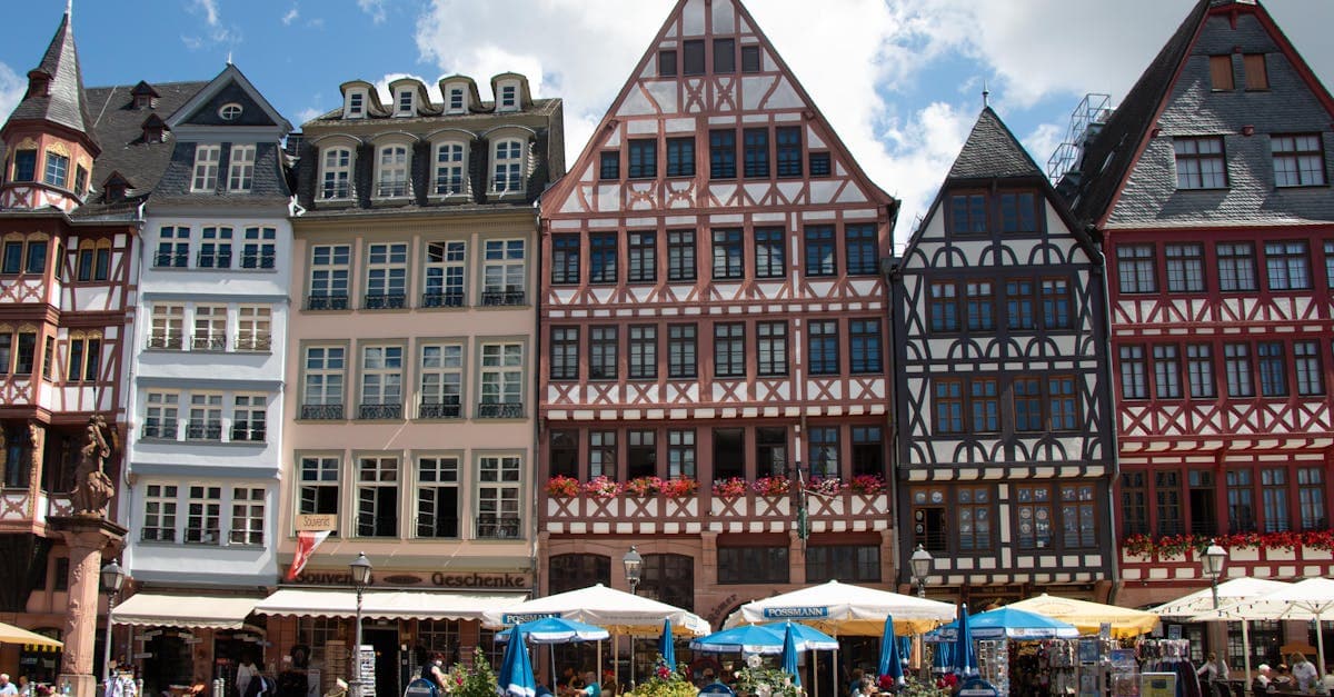 Reiseimpfungen 2025: Der vollständige Leitfaden für Fernreisende aus Deutschland - eSIM travel guide by HelloRoam