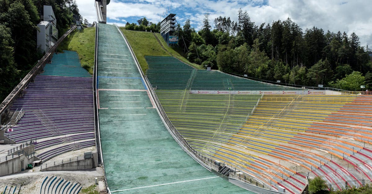 Bunte Ansicht der Bergiselschanze in Innsbruck, Österreich – Wahrzeichen der Wintersportveranstaltungen bei jo 2026