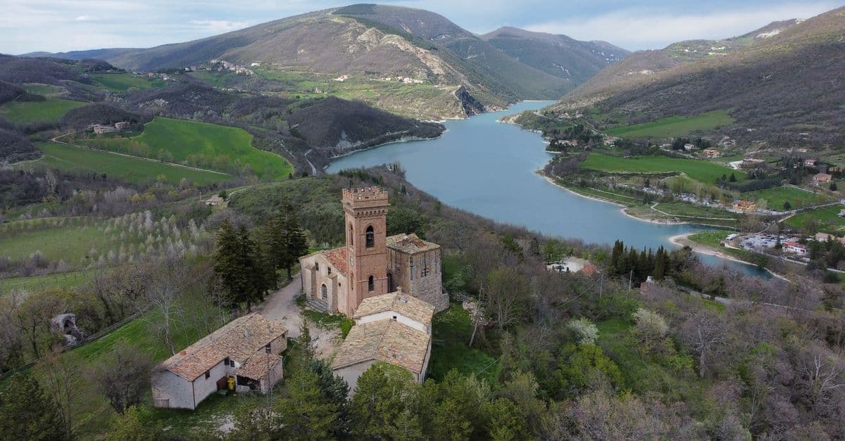Vacanze Pasqua 2026: Date, Mete Migliori e Come Restare Connessi Anteprima articolo