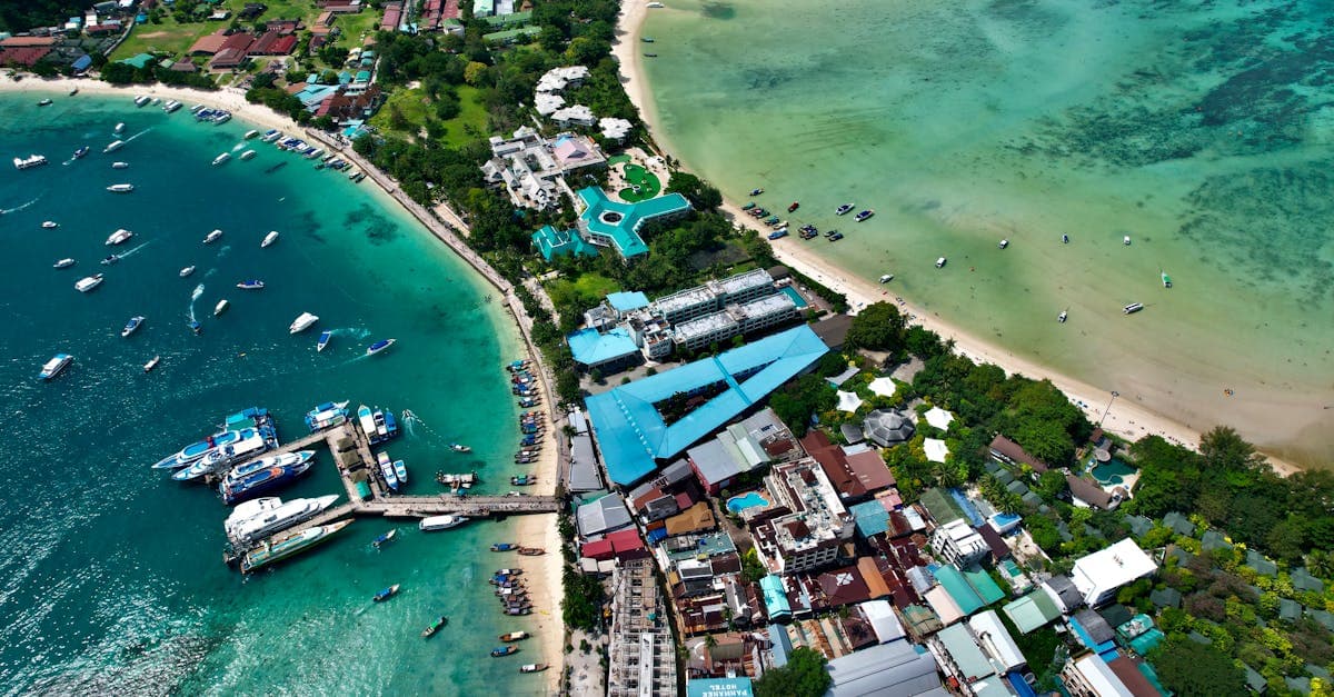 Koh Phi Phi Thailand 2026: Der komplette Reiseführer für Schweizer - eSIM and international travel guide by HelloRoam