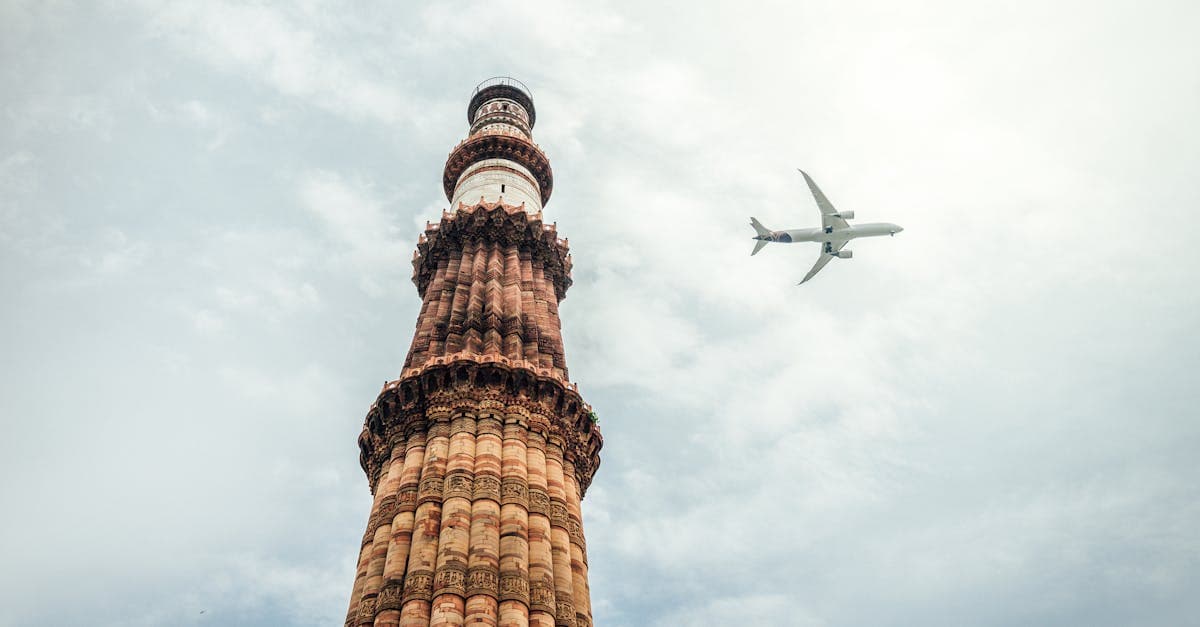 Toronto to Delhi Flights: Airlines, Fares, and Travel Tips for 2026 - eSIM travel guide by HelloRoam