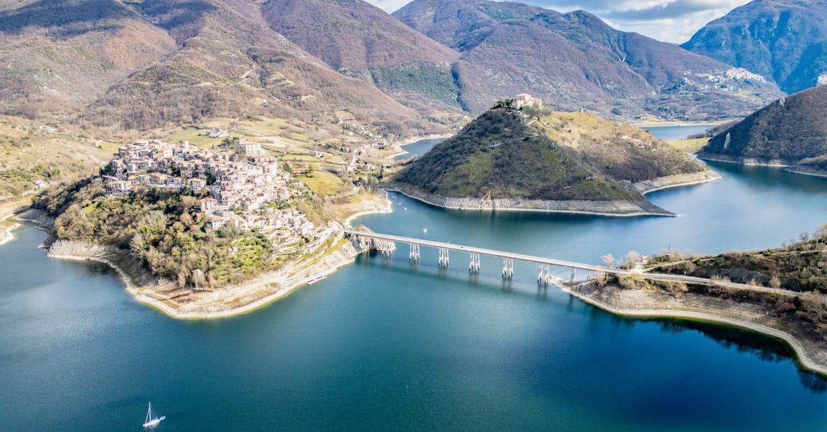 Viaggiare da Soli nel 2026: Guida Completa per Italiani