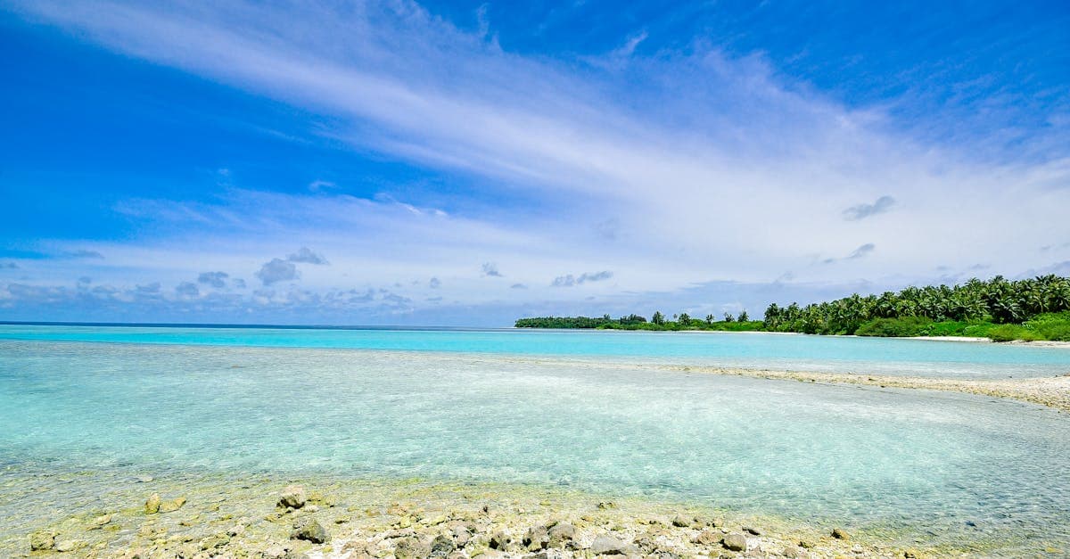 The best time to visit Rarotonga for NZ travellers brings calm skies, clear lagoons, and warm waters