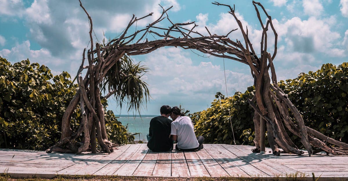 バリ旅行スマホ通信ガイド2026|eSIM・現地SIM・ローミングを料金で徹底比較 - eSIM and international travel guide by HelloRoam