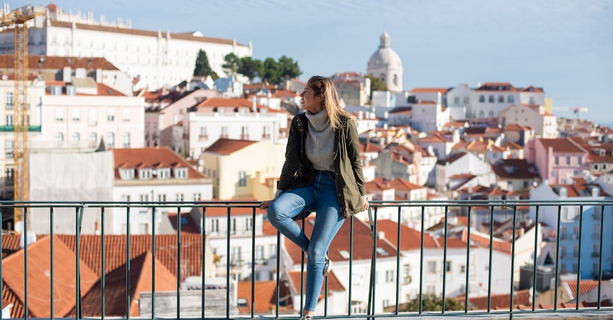 O Que Fazer em Portugal: Guia Completo para Brasileiros em 2026 - eSIM and international travel guide by HelloRoam