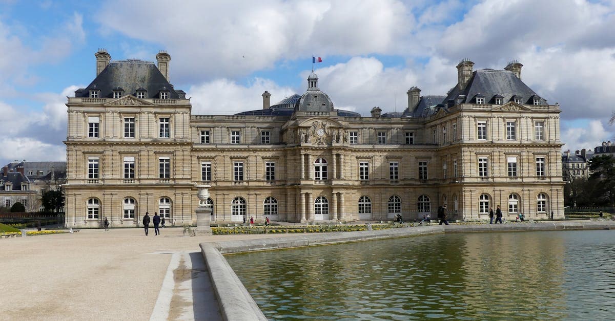 Luxembourg Palace bathed in Paris sunshine, a top sightseeing destination with varying data needs across travel seasons