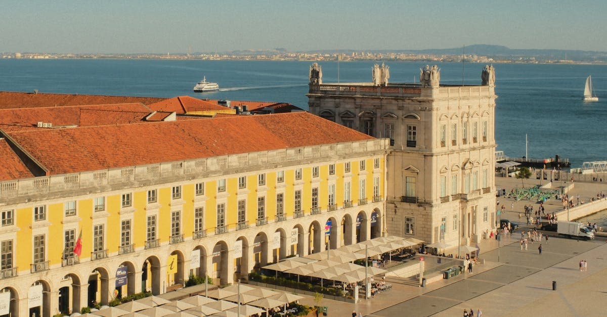 Que faire à Lisbonne : le guide complet 2026 - eSIM travel guide by HelloRoam