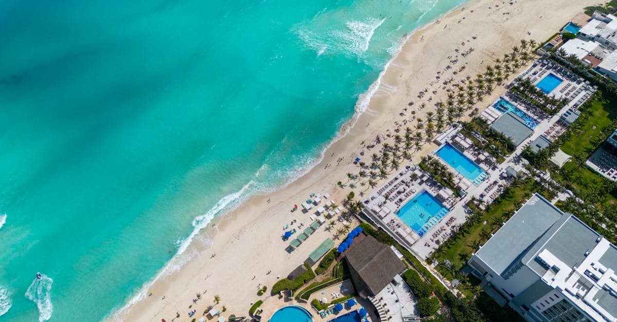 Aerial view of Cancun beach resort with turquoise water, ideal during the best time to visit Cancun